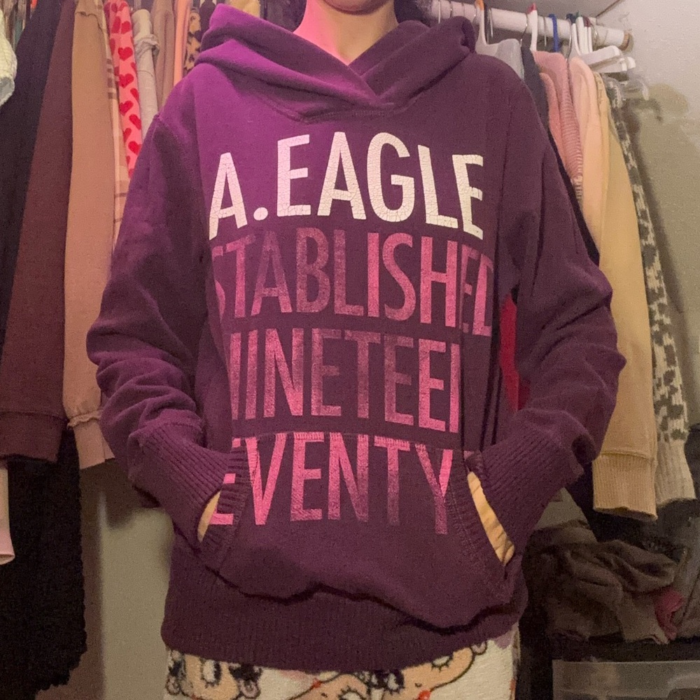 size medium american eagle purple and pink hoodie